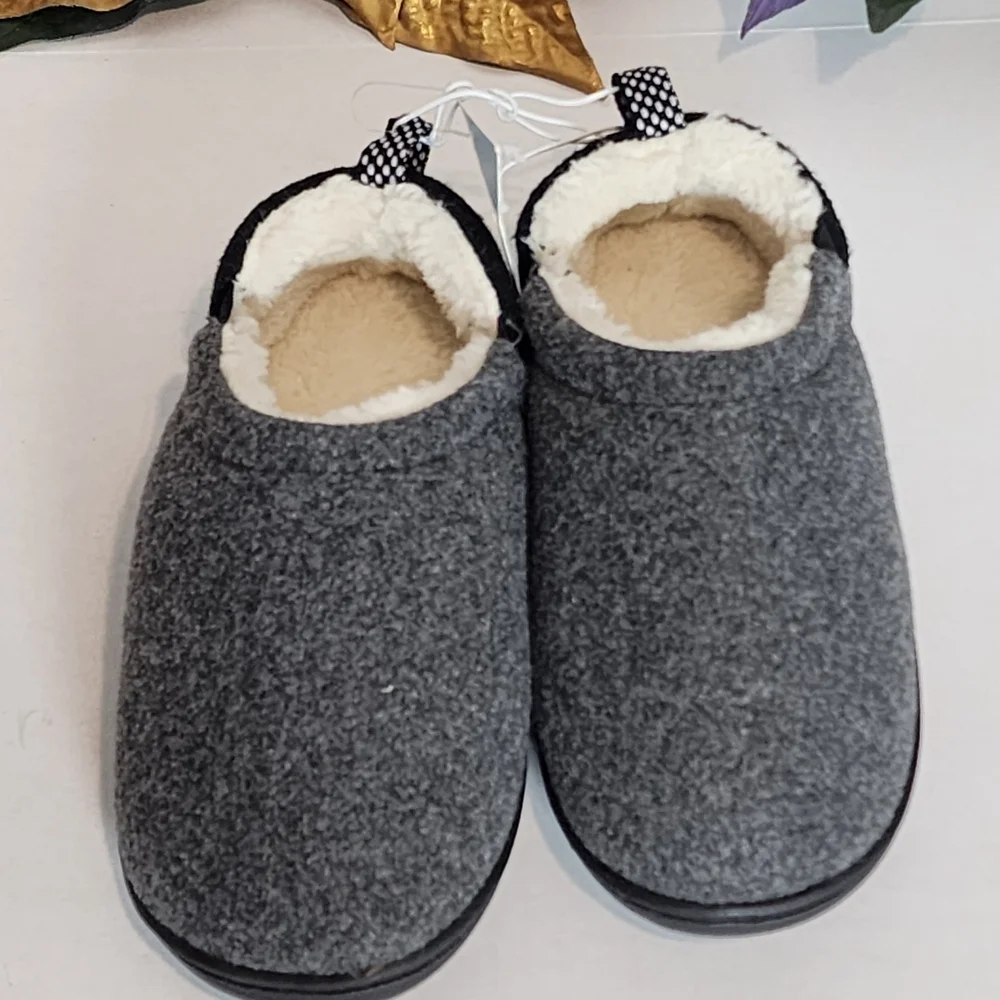 Cozy Gray Fleece Slippers